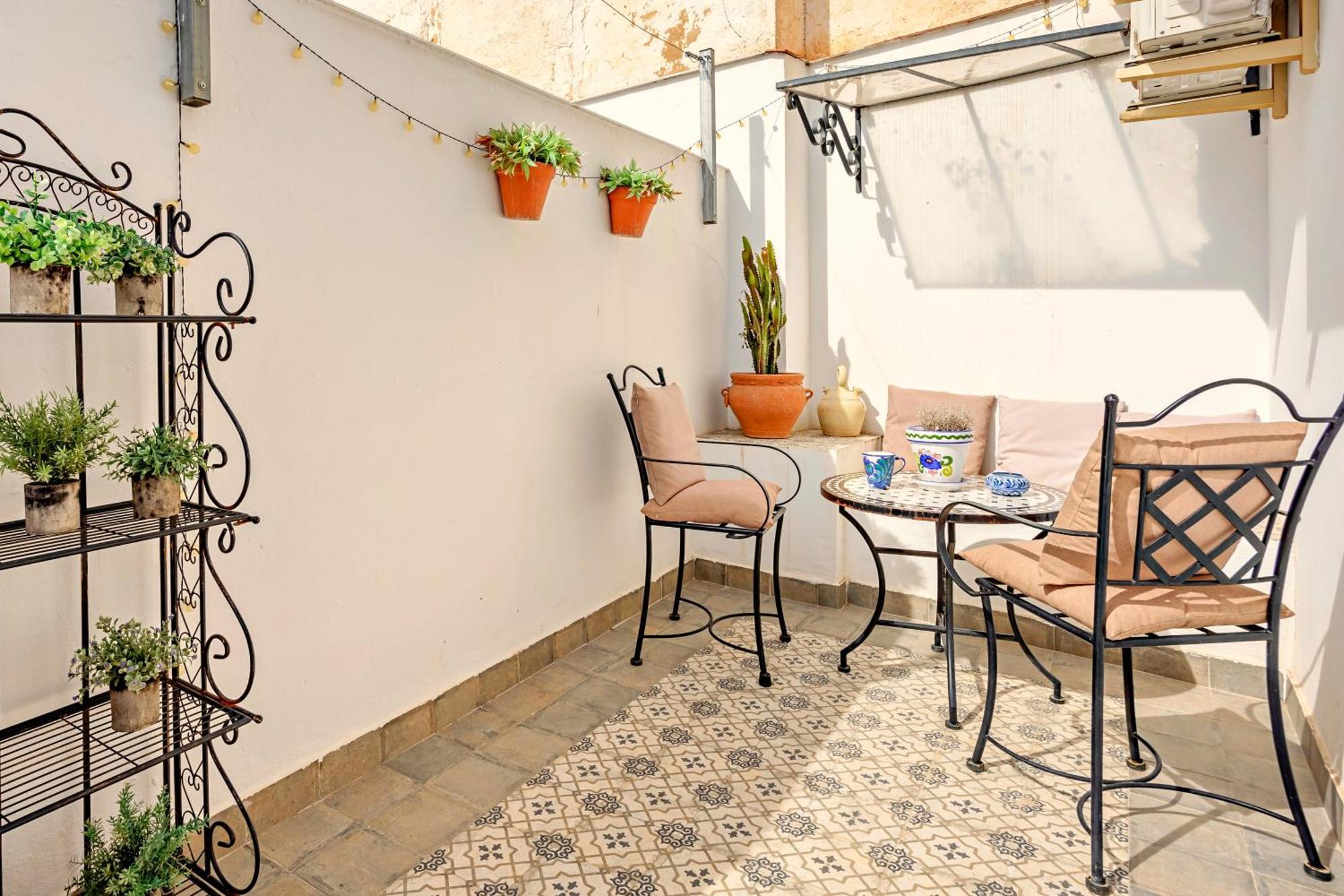 Tuguest Nazari Caldereria Apartments - Free Parking Гранада Экстерьер фото