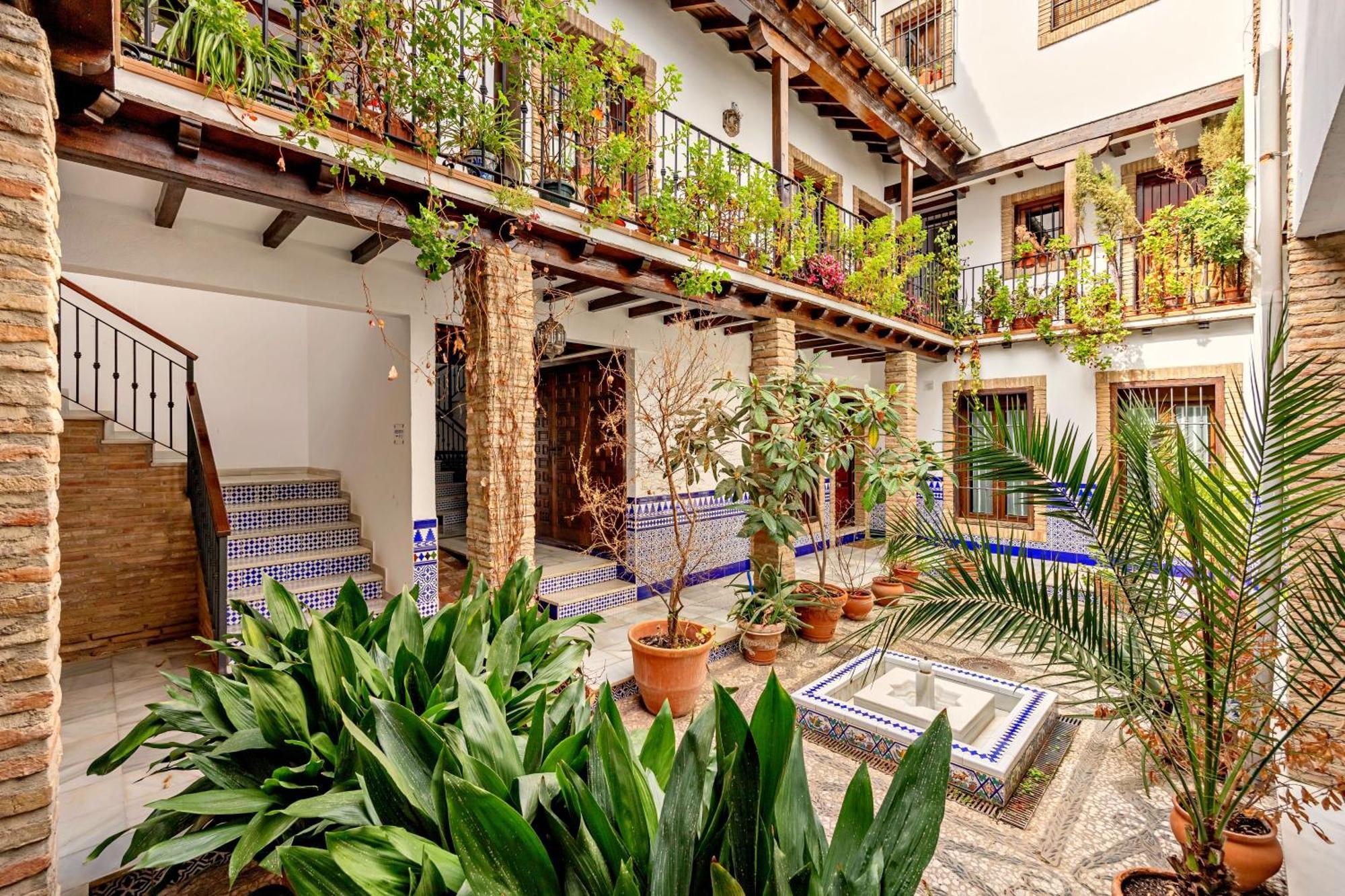 Tuguest Nazari Caldereria Apartments - Free Parking Гранада Экстерьер фото